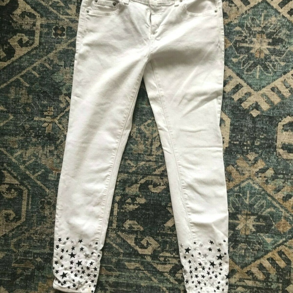 Vineyard Vines White Skinny Jeans with Stars